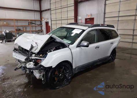 2014 Subaru Outback 3.6R Limited z USA, uszkodzony, nr VIN 4S4BRDPC6E2255250